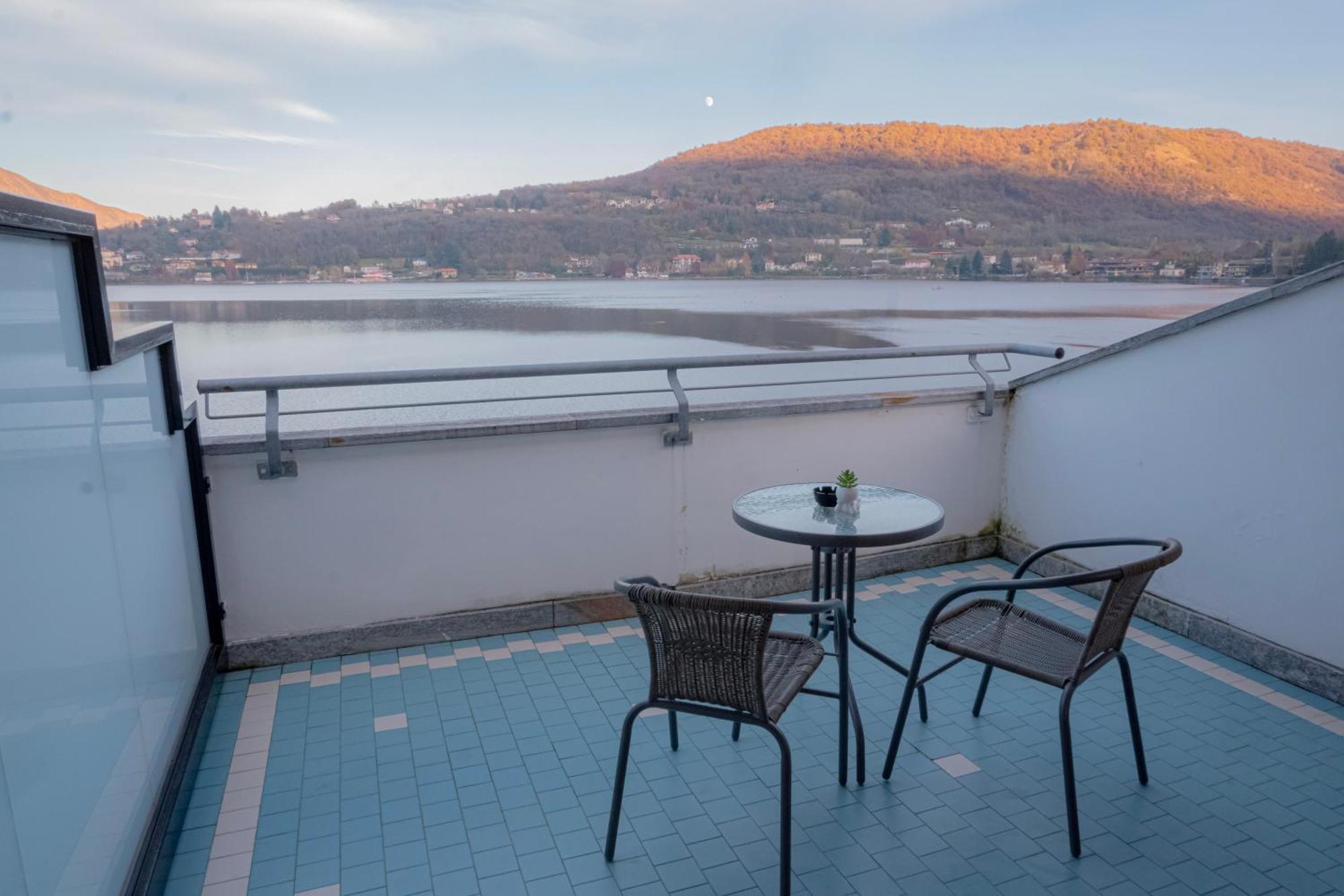Hotel Chalet Del Lago Avigliana Exterior foto