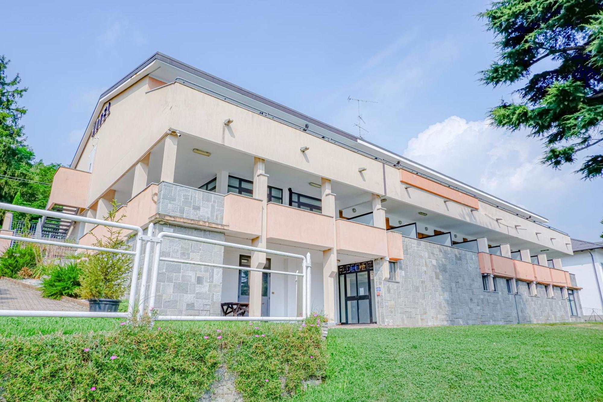 Hotel Chalet Del Lago Avigliana Exterior foto